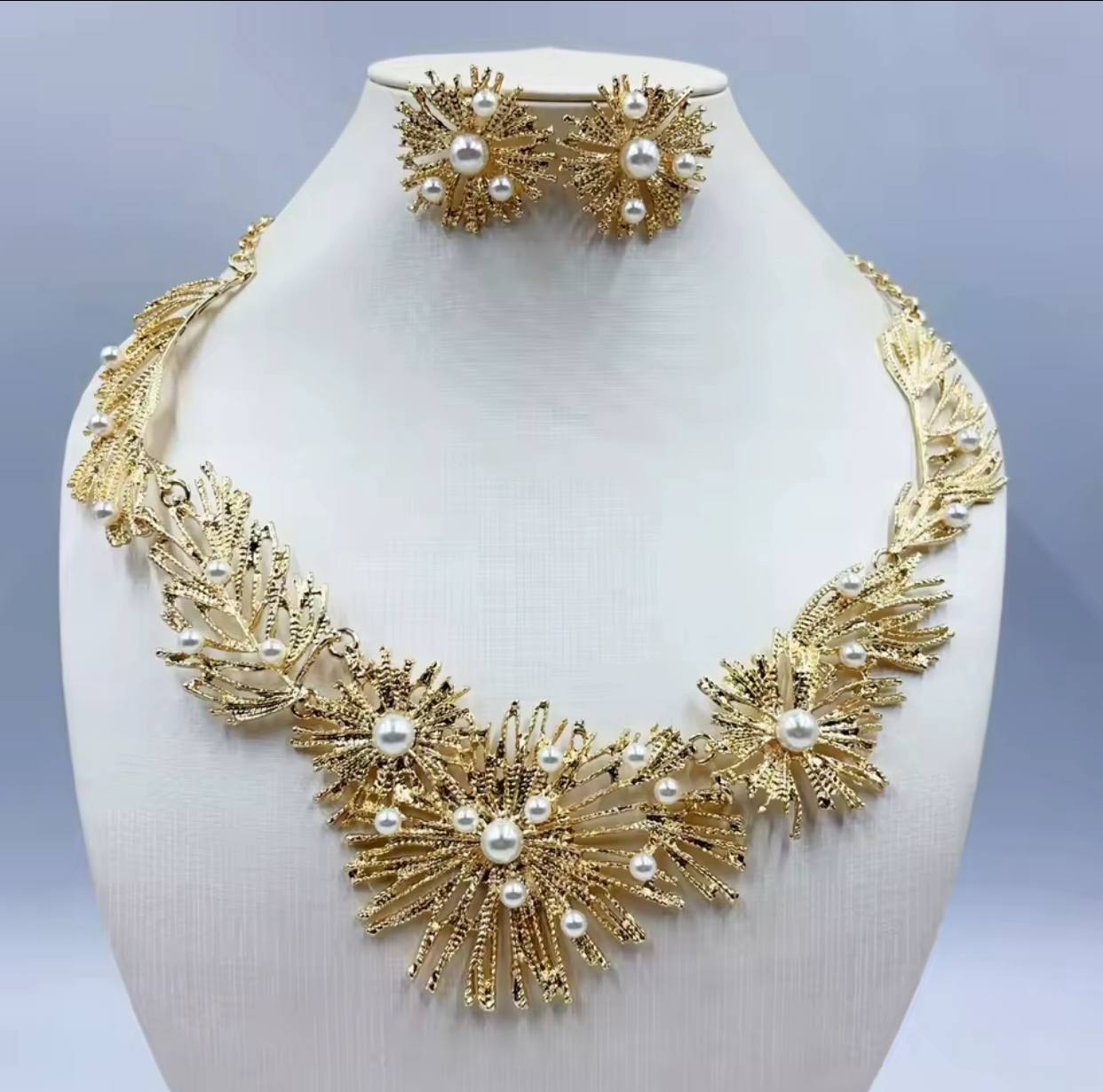 Spike Jewelry Set