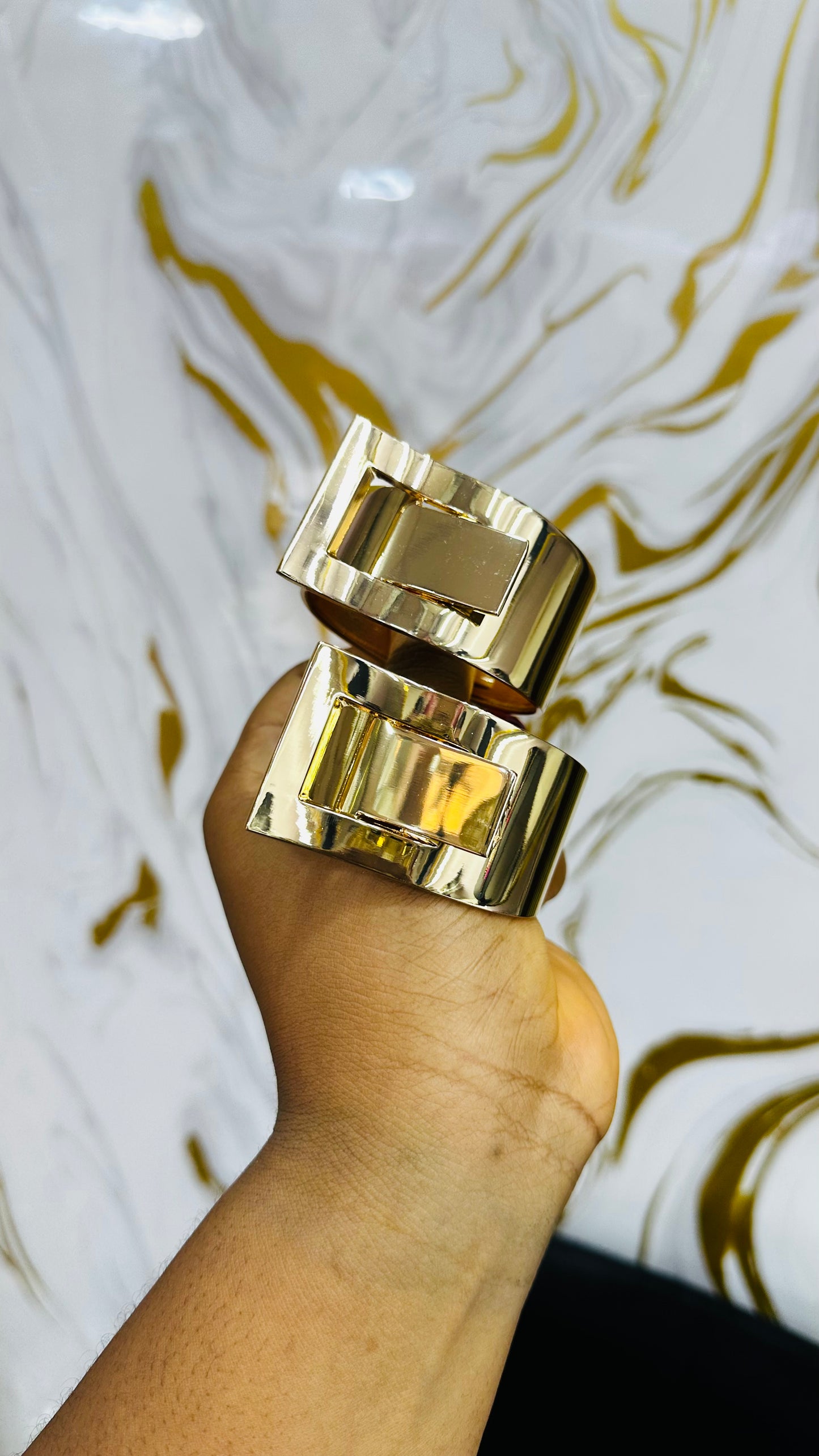 Chunky bangles (gold)