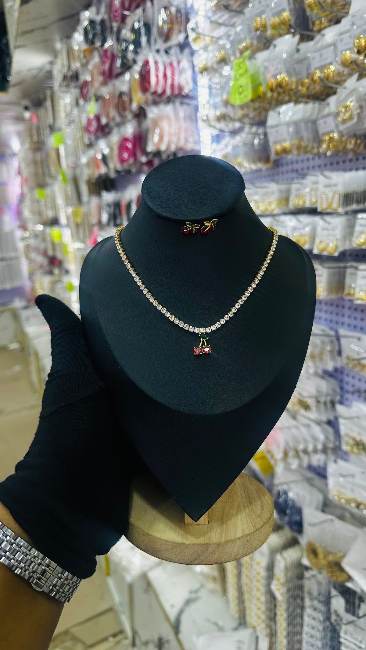 Zirconia Necklace