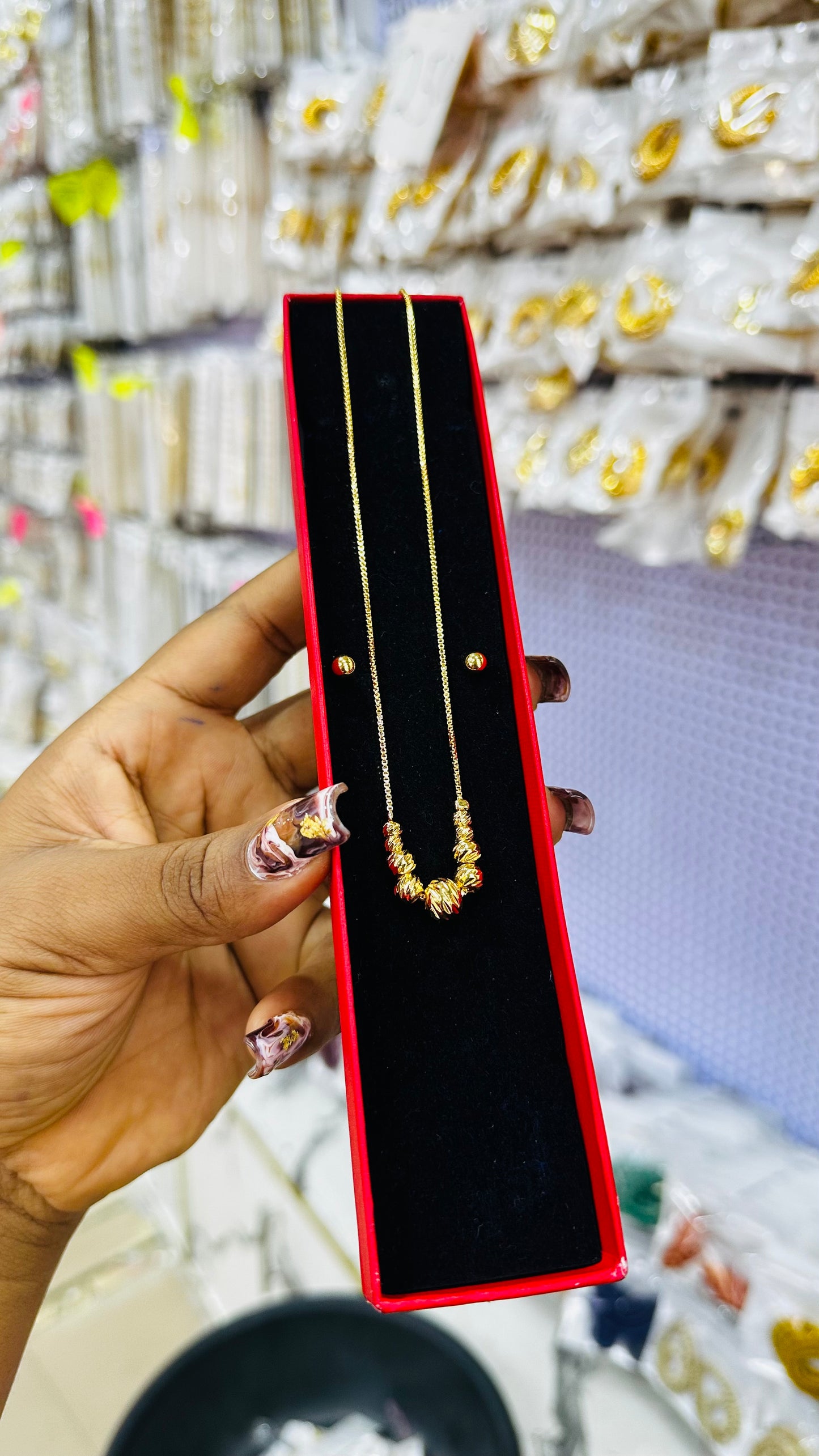 Multiple Ball Necklace 🔥