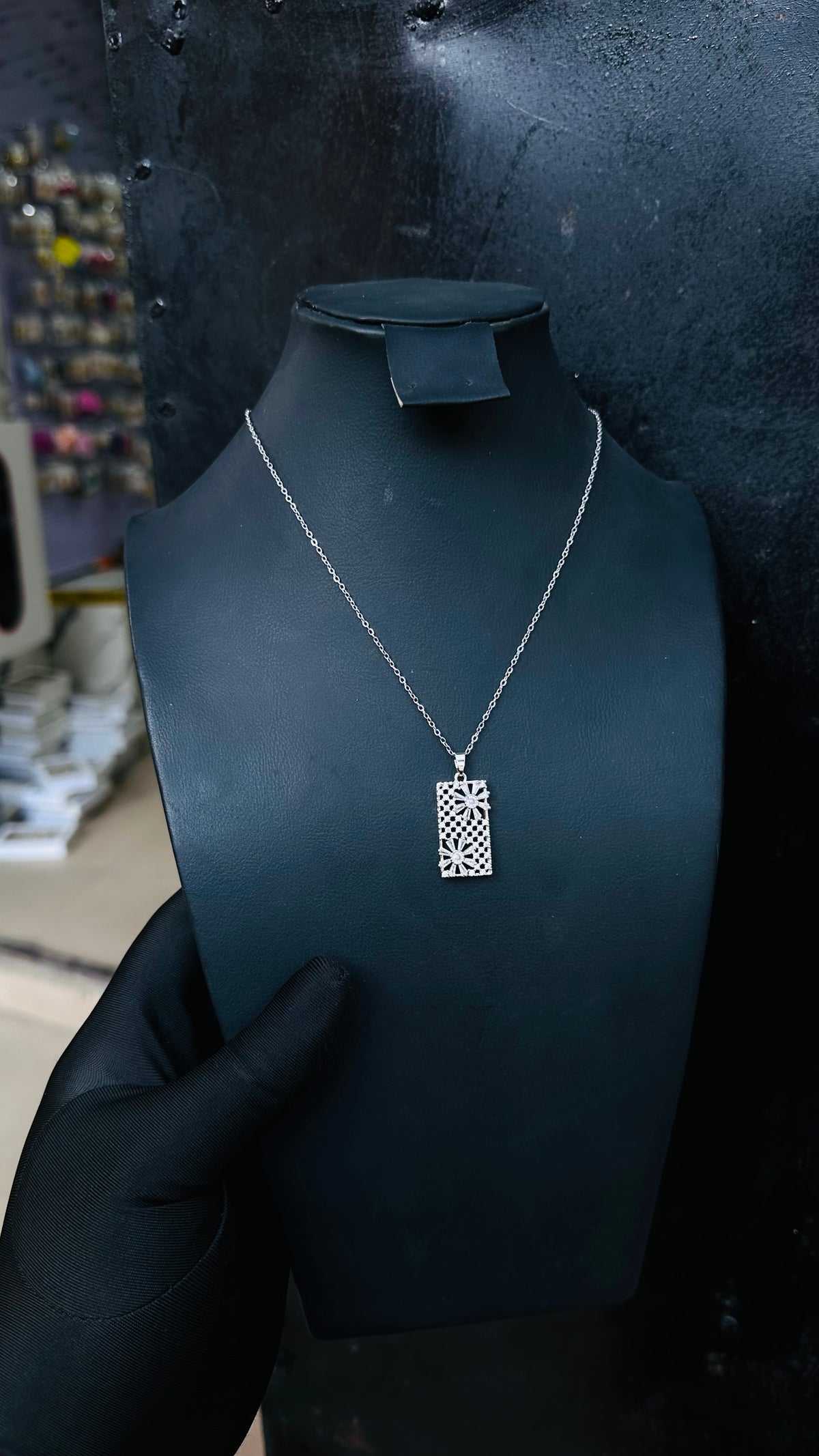 Ladies Necklace (silver)