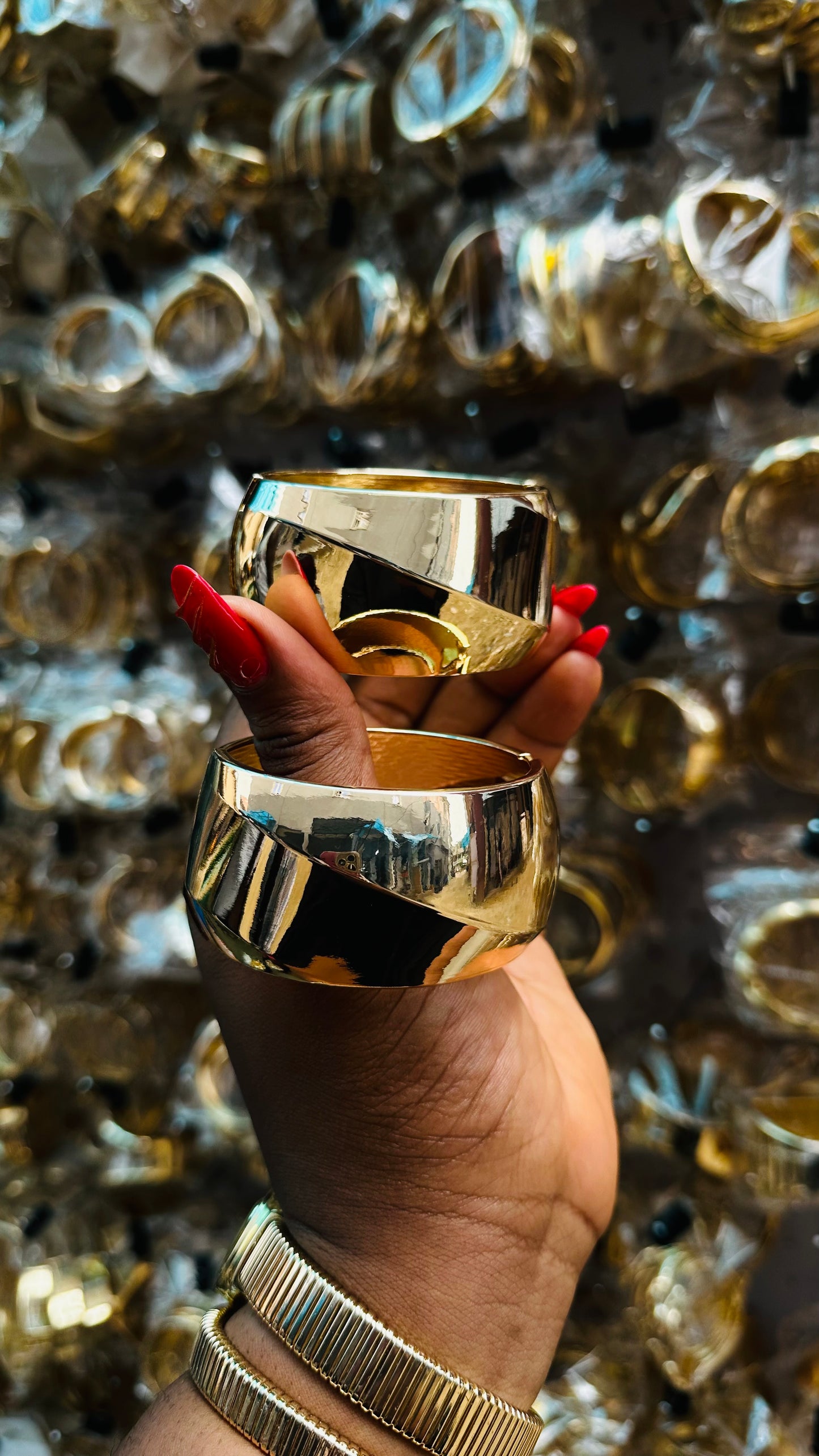 Chunky bangles (gold)