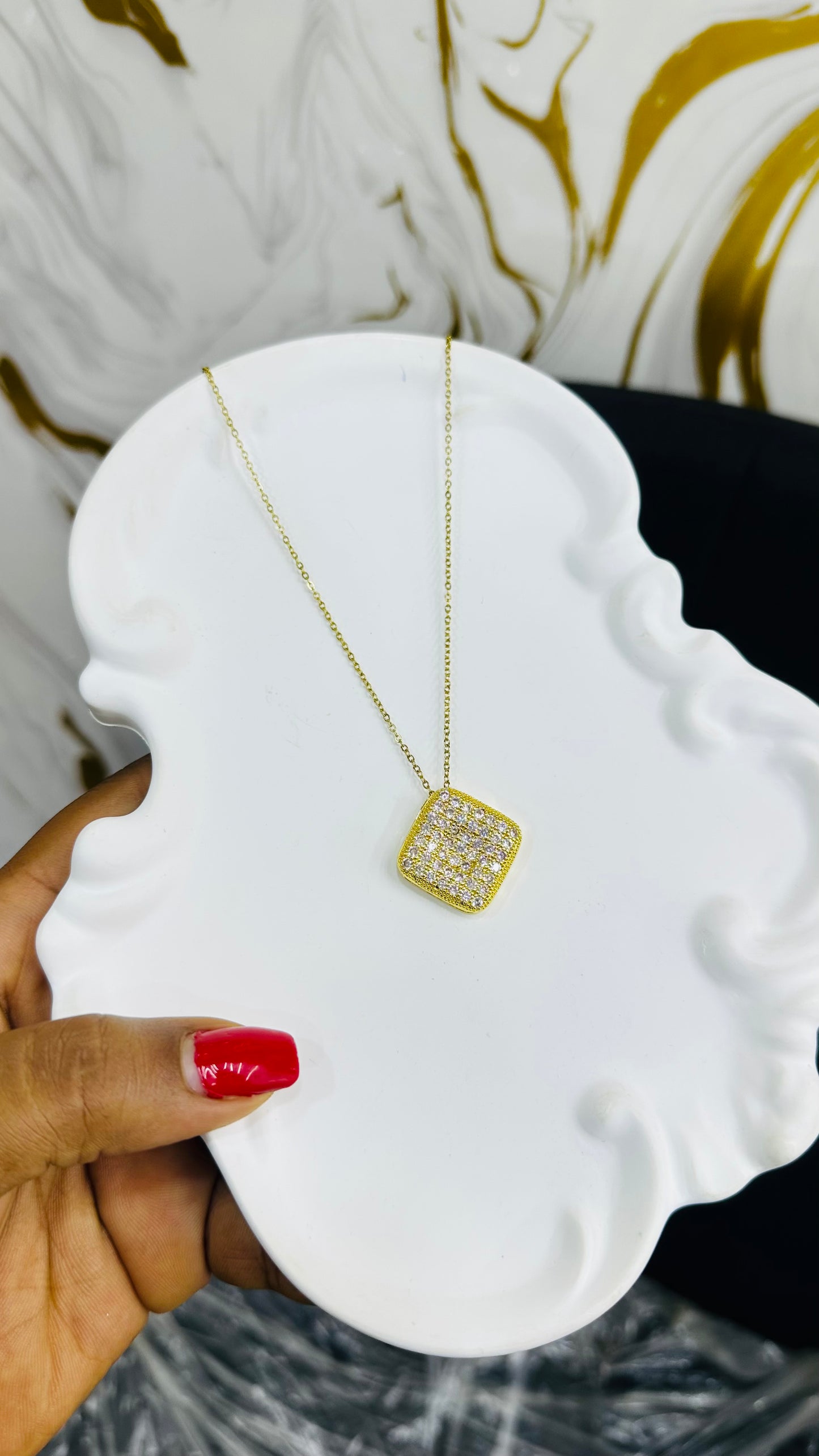 Single Zirconia Necklace