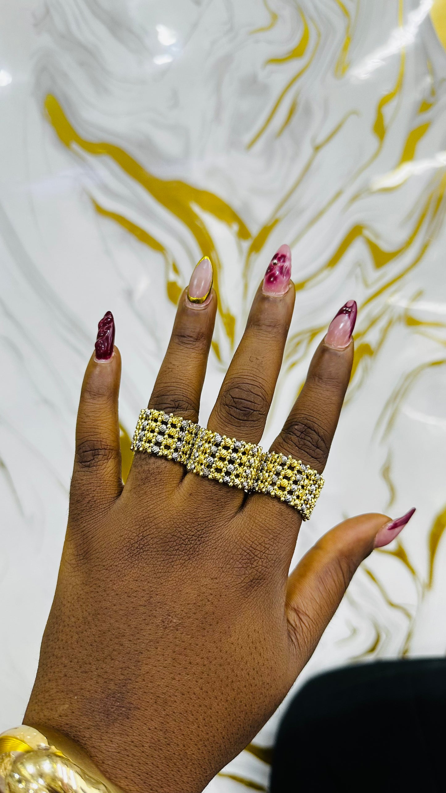 Diamond cut rings