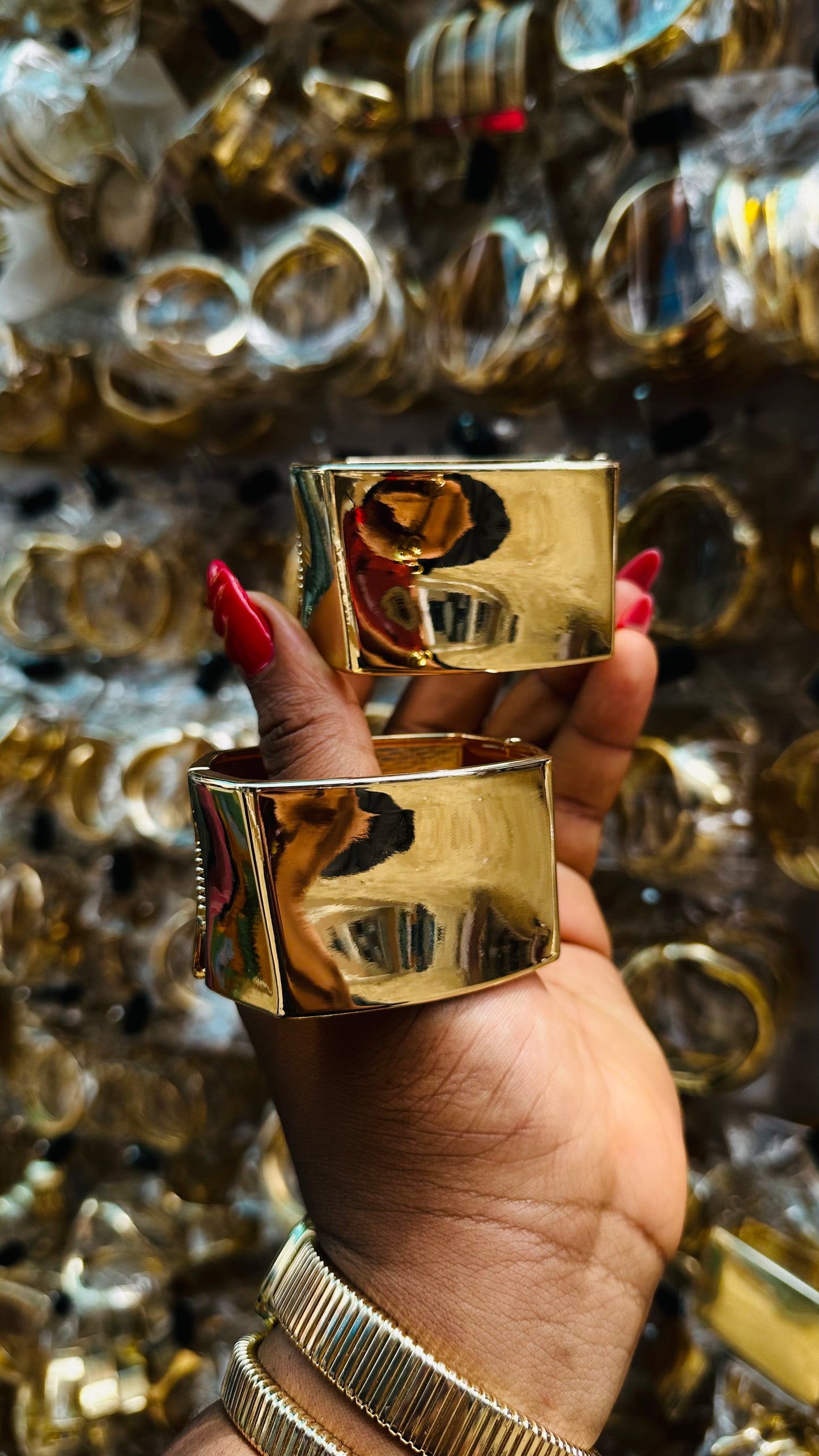 Chunky bangles (gold)