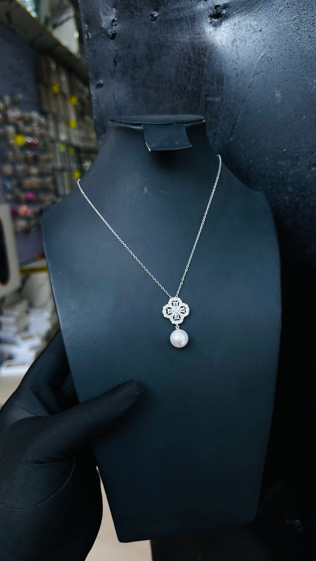 Ladies Necklace (silver)