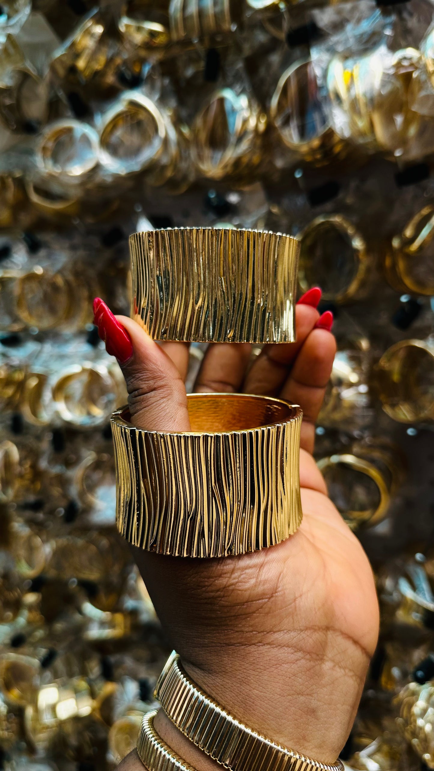 Chunky bangles (gold)