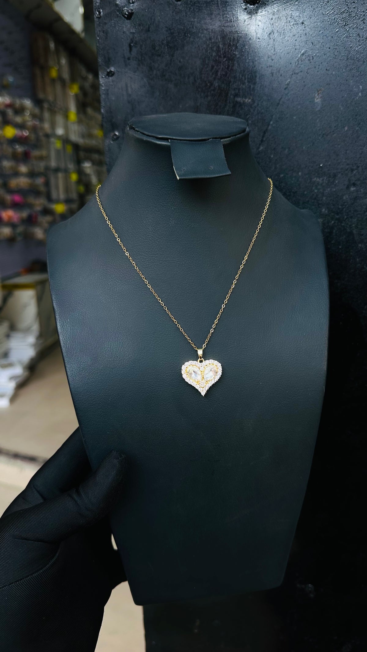 Ladies necklace (gold)