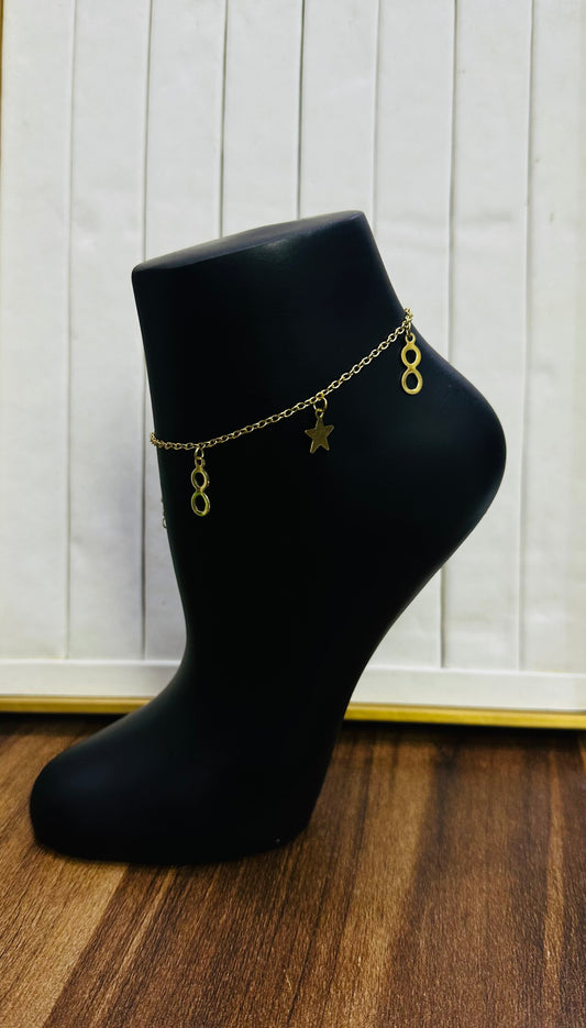 Charm leg chain