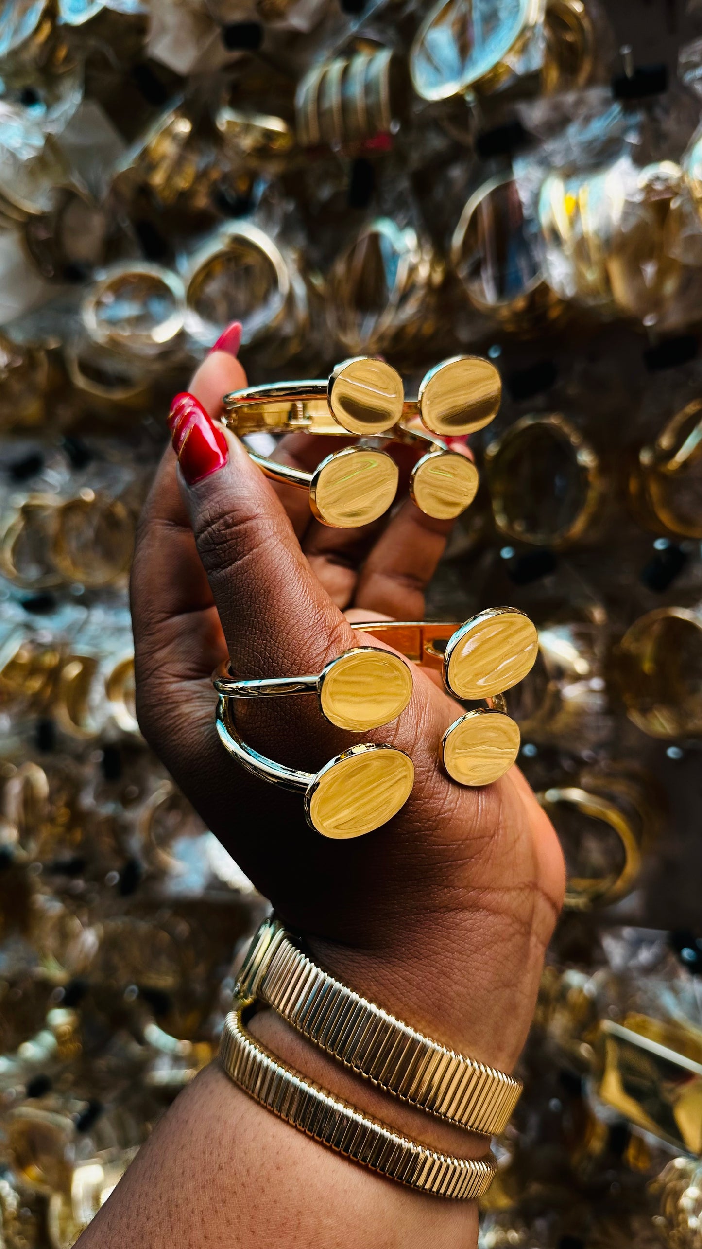 Chunky bangles (gold)