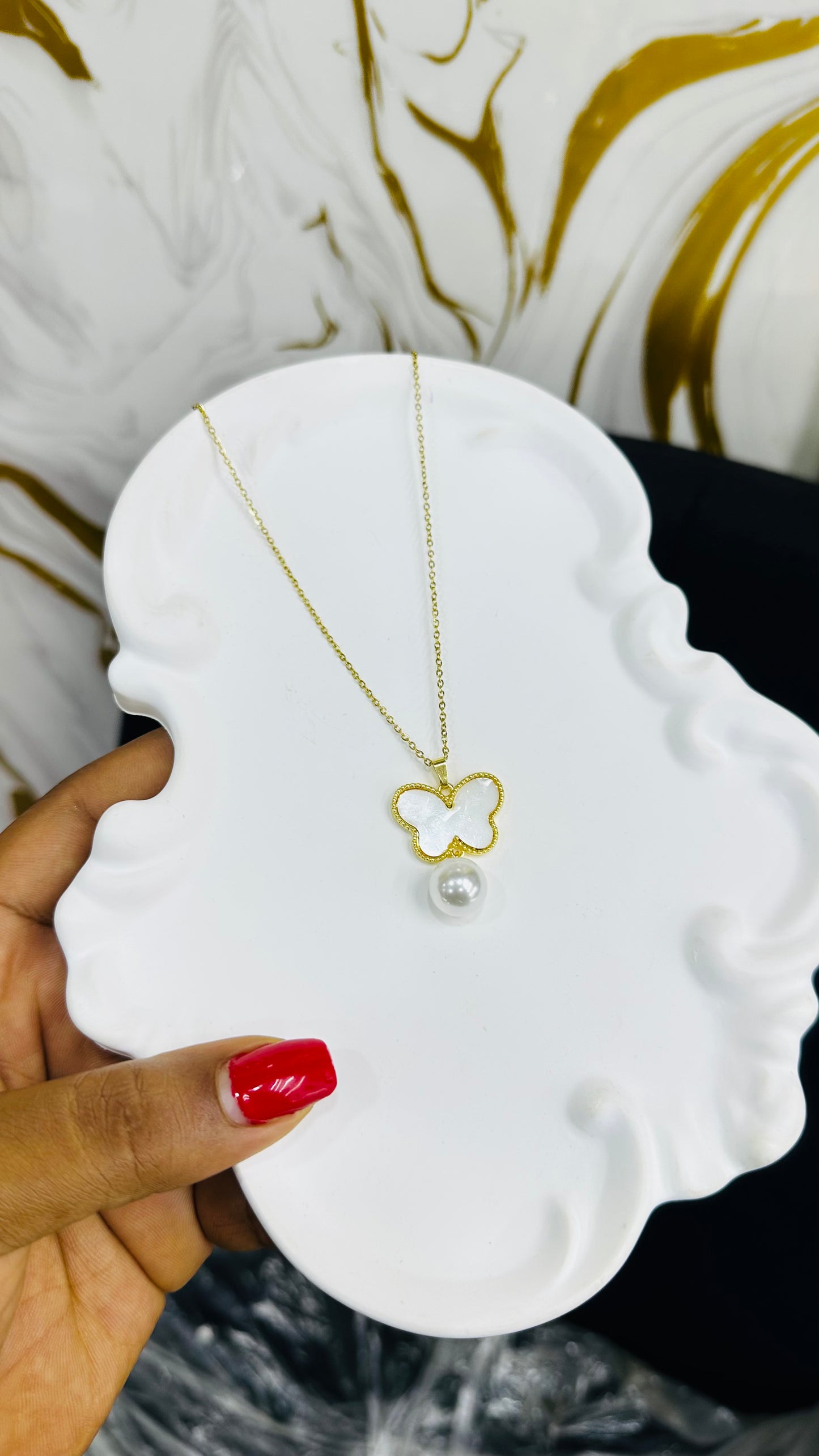 Single Zirconia Necklace