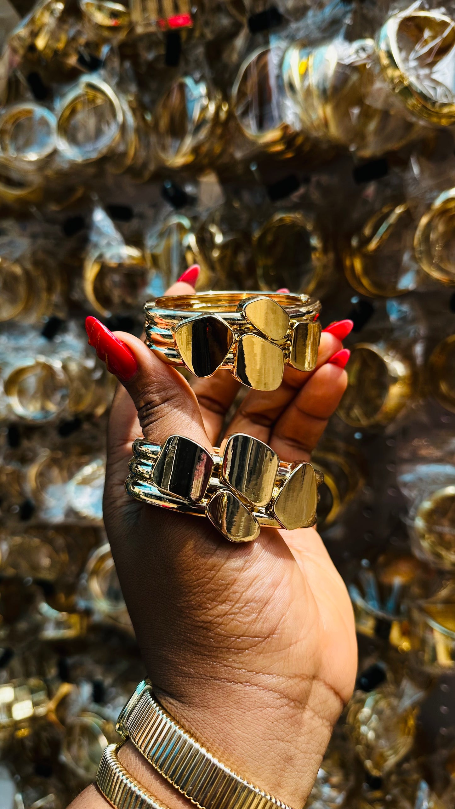 Chunky bangles (gold)