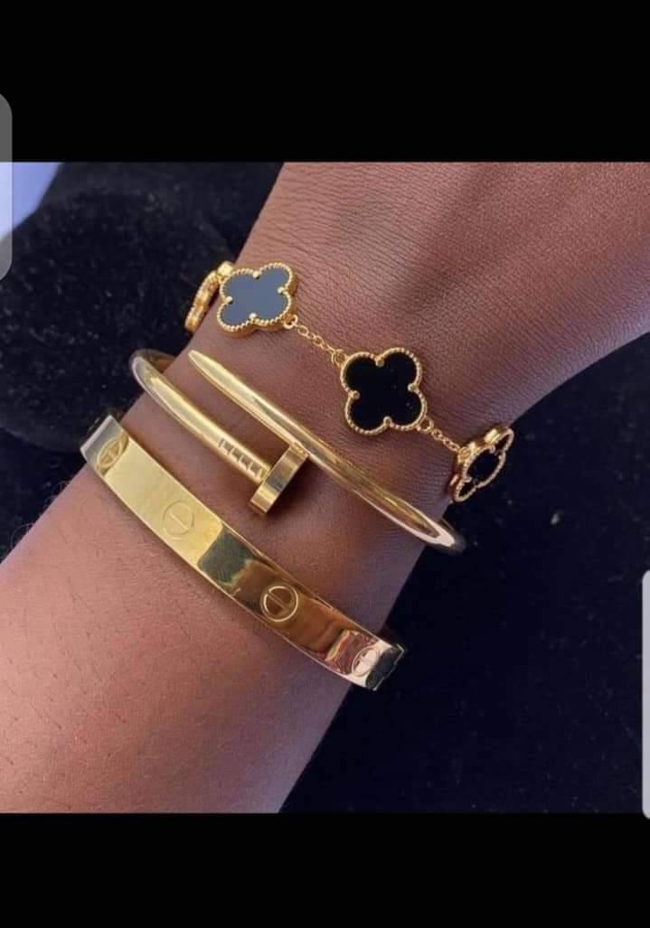Wrist bracelet stack